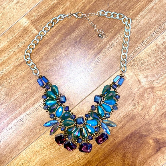 Jewel toned gem necklace - Picture 4 of 7